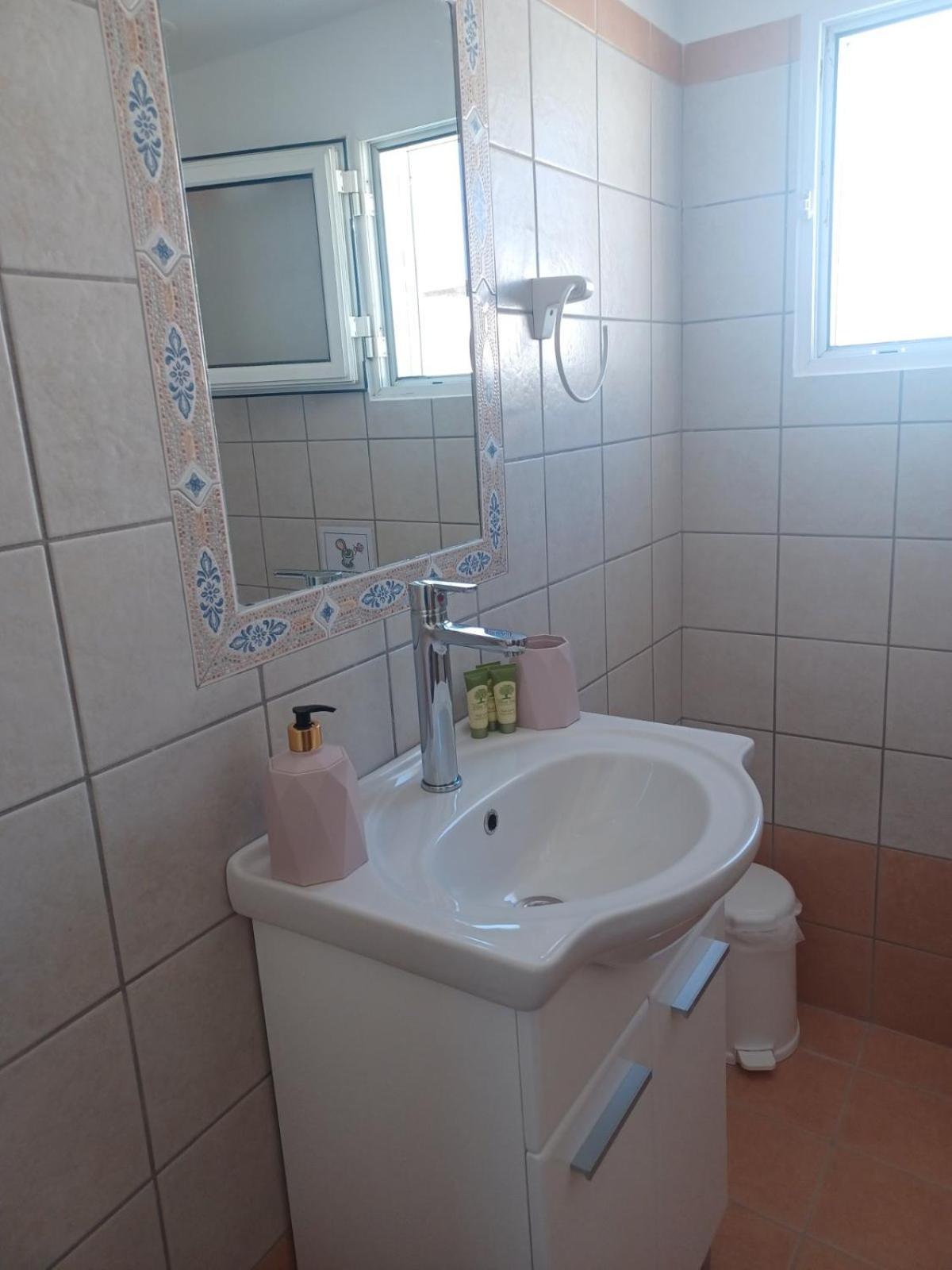 Orizodas Apartment *